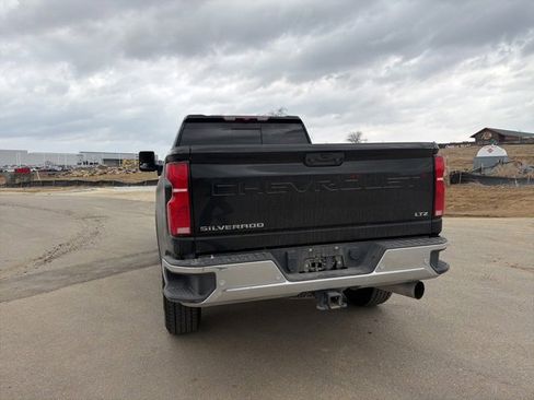 Used 2024 Chevrolet Silverado 2500 LTZ w/ LTZ Convenience Package image 24