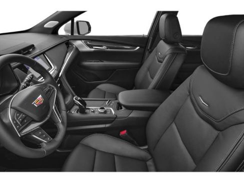 Certified 2023 Cadillac XT5 Sportv w/ Technology Package image 11