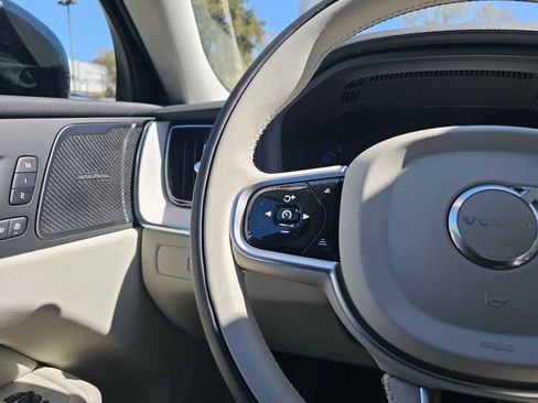 New 2026 Volvo XC60 B5 Ultra w/ Protection Package Premier AWD/4WD image 31