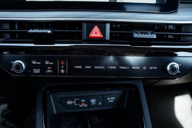 New 2025 Kia K5 EX FWD image 19