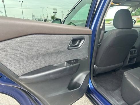 Used 2023 Nissan Rogue S FWD image 23