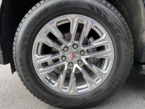 Used 2021 GMC Yukon SLT w/ SLT Premium Package AWD/4WD image 44