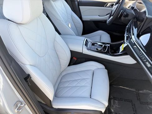 Used 2026 BMW X5 sDrive40i w/ M Sport Package RWD image 11