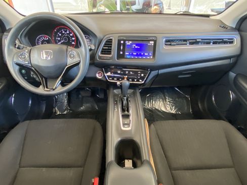 Used 2017 Honda HR-V EX image 28