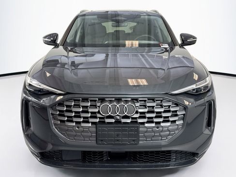 New 2025 Audi Q5 Premium Plus image 2