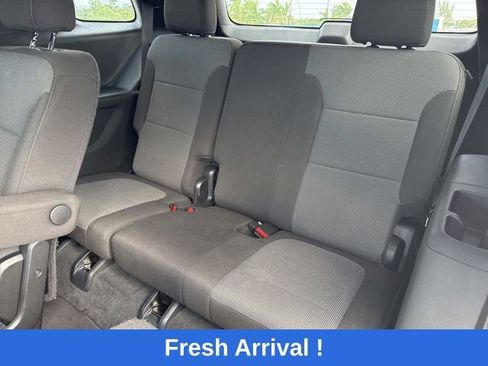 Used 2023 Chevrolet Traverse LT image 4