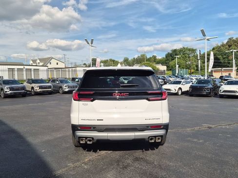 New 2027 GMC Acadia Elevation w/ Elevation Premium Package AWD/4WD image 6