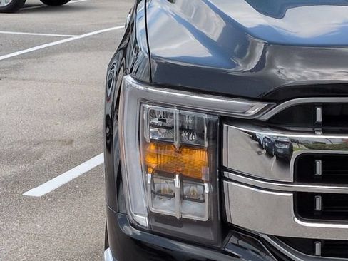 Used 2023 Ford F150 Lariat w/ Trailer Tow Package RWD image 8