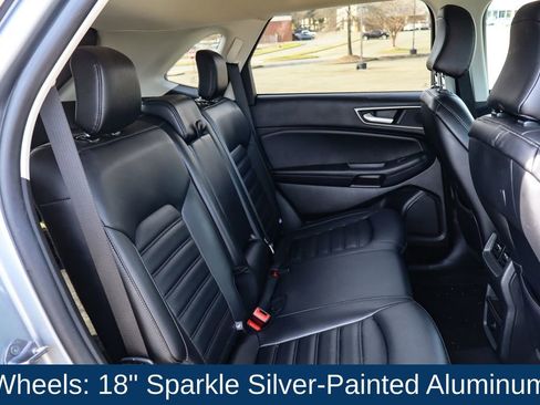Used 2024 Ford Edge SEL image 17