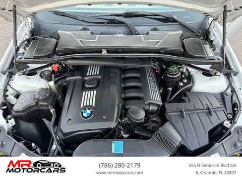 Used 2010 BMW 328i Convertible w/ Premium Pkg RWD image 13