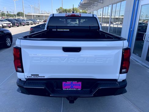 Used 2024 Chevrolet Colorado Z71 w/ LPO, Dark Essentials Package AWD/4WD image 3