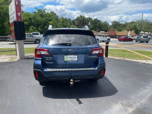Used 2019 Subaru Outback 2.5i Premium AWD/4WD image 4