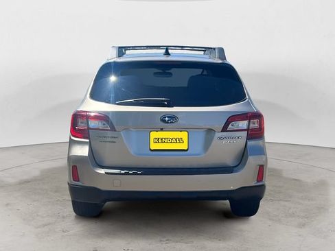 Used 2016 Subaru Outback 2.5i Premium AWD/4WD image 4