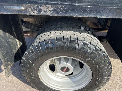 Used 2021 GMC Sierra 3500 4x4 Crew Cab w/ Gooseneck/5TH Wheel Package image 17