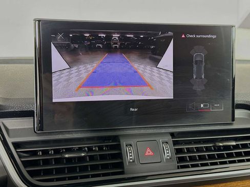 Used 2024 Audi Q5 2.0T Premium image 14