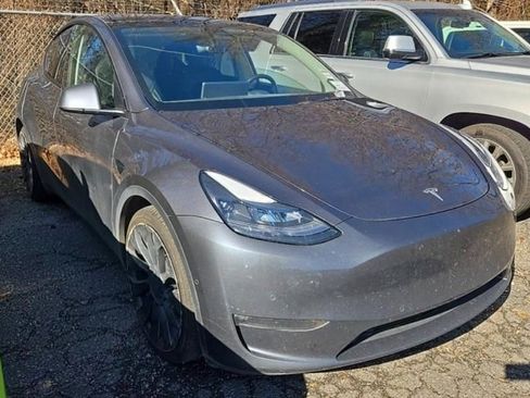 Used 2022 Tesla Model Y Performance image 6
