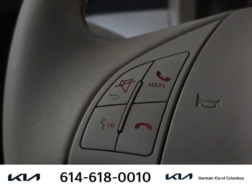 Used 2012 FIAT 500 Lounge w/ Luxury Leather Pkg FWD image 32