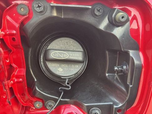 Used 2023 Toyota Tacoma SR image 5