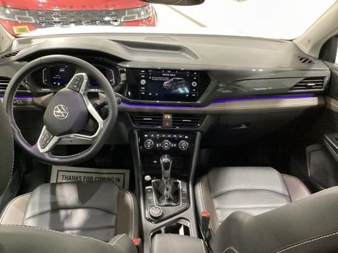 Certified 2023 Volkswagen Taos SEL image 7