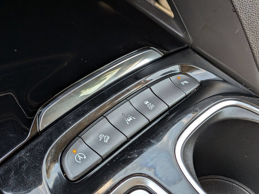 Used 2023 Buick Envision Preferred w/ Sport Touring Package AWD/4WD image 31