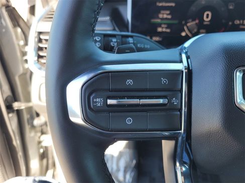 Certified 2025 GMC Acadia Elevation image 31