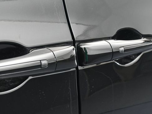 New 2026 Chrysler Pacifica Pinnacle image 41