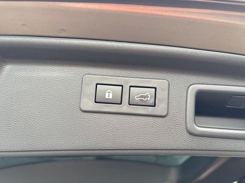 Certified 2023 Subaru Forester Limited image 27