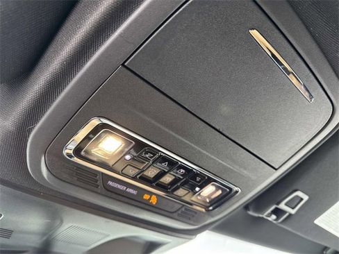 Used 2022 Lincoln Corsair Reserve w/ Equipment Group 201A image 22