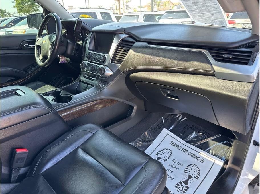Used 2019 Chevrolet Suburban LT AWD/4WD image 30