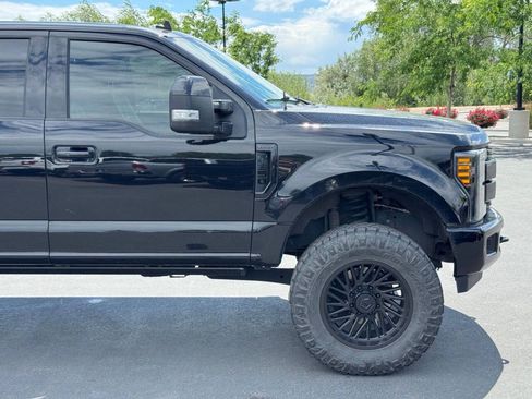 Used 2019 Ford F350 Lariat AWD/4WD image 10