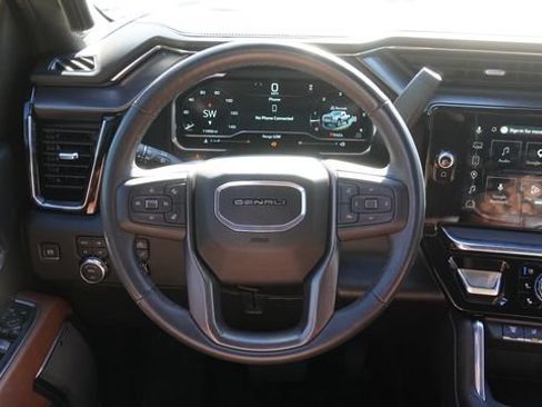 Used 2025 GMC Sierra 2500 Denali Ultimate AWD/4WD image 16