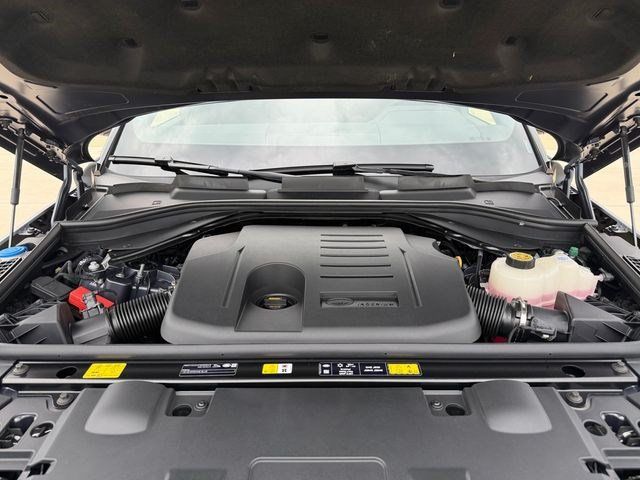New 2026 Land Rover Range Rover Sport Dynamic SE AWD/4WD image 19