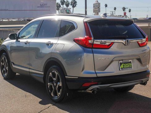 Used 2018 Honda CR-V Touring image 8