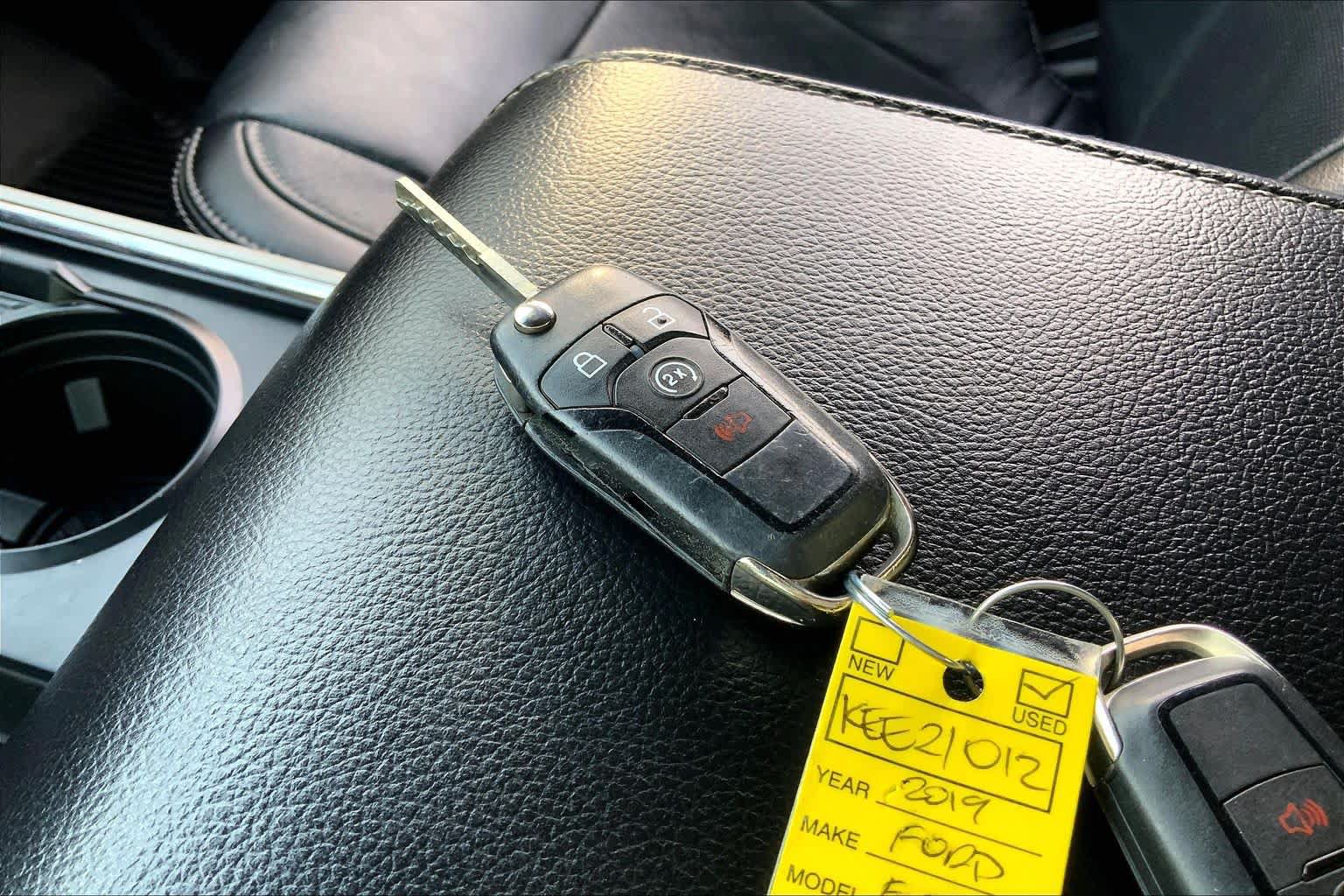 Used 2019 Ford F250 Lariat w/ Chrome Package AWD/4WD image 13