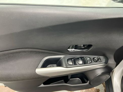 Used 2019 Nissan Kicks SV FWD image 20