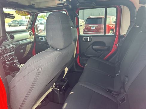 Used 2020 Jeep Gladiator Sport w/ Quick Order Package 24S image 26