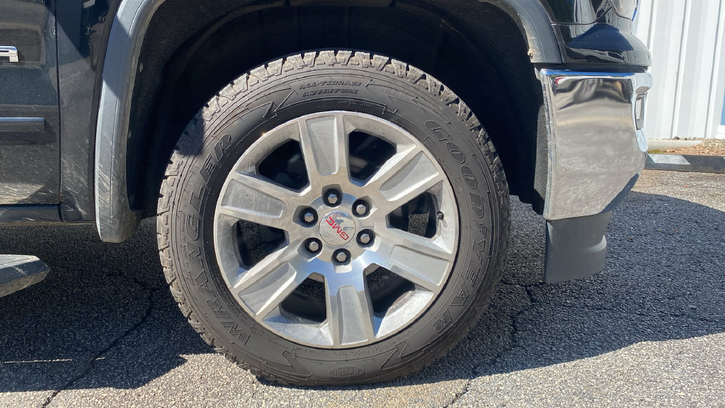 Used 2017 GMC Sierra 1500 SLE w/ SLE Value Package AWD/4WD image 10