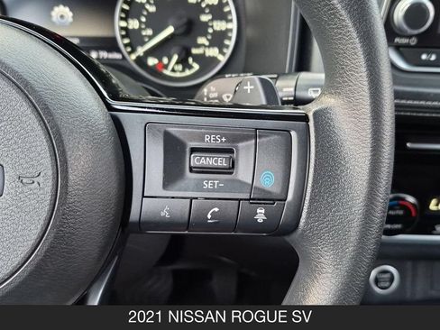 Certified 2021 Nissan Rogue SV FWD image 18