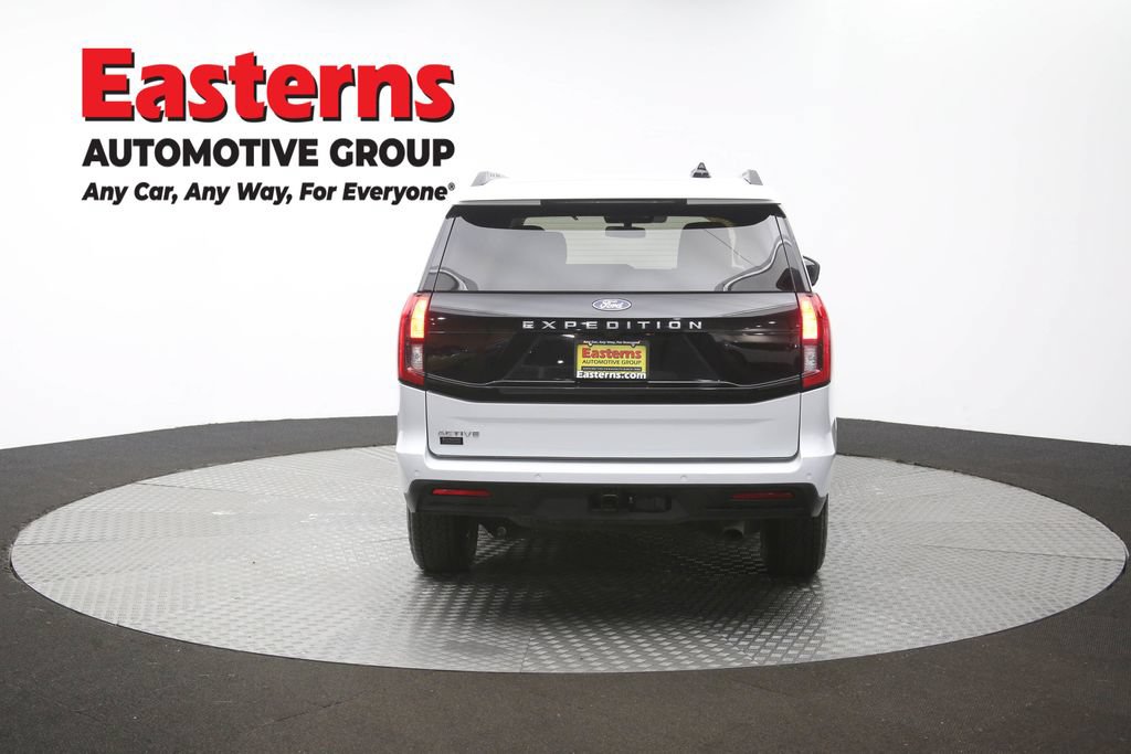 Used 2025 Ford Expedition Active AWD/4WD image 37
