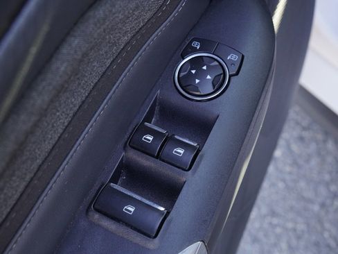 Used 2024 Ford Mustang Convertible image 13