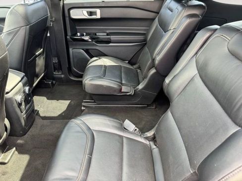 Used 2022 Ford Explorer ST w/ Equipment Group 401A AWD/4WD image 8