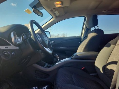 Used 2018 Dodge Journey SE w/ Connectivity Group image 18