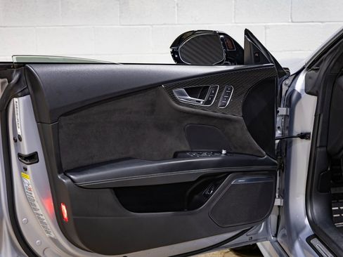 Used 2017 Audi RS 7 Prestige w/ Carbon-Optic Package image 18