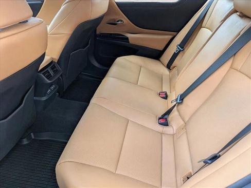 Certified 2025 Lexus ES 350 w/ Premium Package FWD image 18