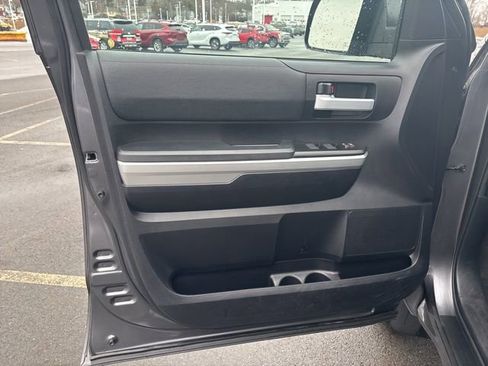 Used 2016 Toyota Tundra SR5 image 32