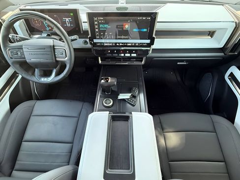 Used 2025 GMC Hummer EV 2X AWD/4WD image 13