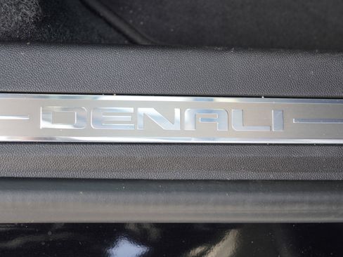 Used 2024 GMC Terrain Denali w/ Denali Premium Package image 27