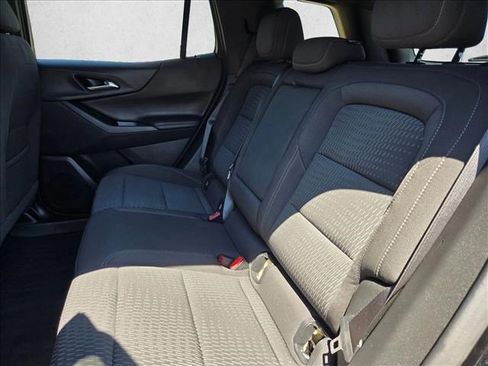 Used 2025 Chevrolet Equinox LT AWD/4WD image 18