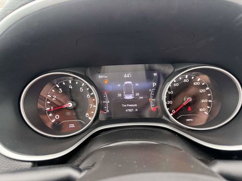 Used 2020 Jeep Compass Limited AWD/4WD image 30