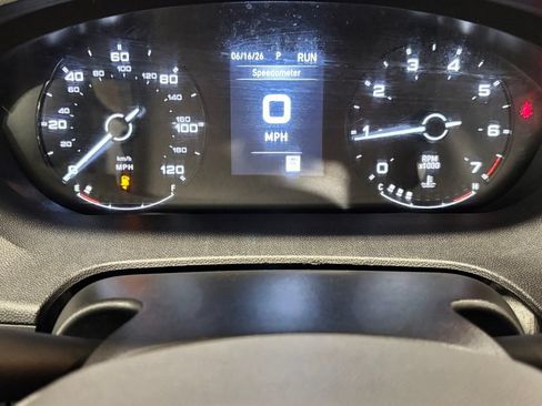 Used 2025 RAM ProMaster 2500 w/ Convenience Group FWD image 14